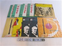 藏品(貝多芬與鳴鳳唱片與中聲唱片等黑膠唱片)的圖片