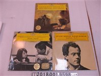 藏品(德意志留聲機公司發行亞歷山大‧尼古拉耶維奇‧齊爾品鋼琴作品等黑膠唱片)的圖片