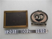 藏品(合影照片銅製相框)的圖片