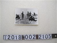 藏品(工人測量工作照)的圖片