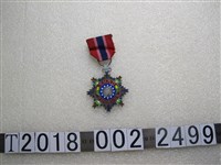 藏品(李宗仁贈黄紹竑討共紀念勳章)的圖片