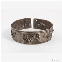 藏品(馬紋芭蕉銀手鐲)的圖片