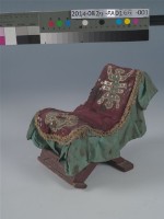 藏品(布袋戲戲偶道具之座椅	 	)的圖片