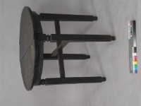 藏品(圓型木桌	 	)的圖片
