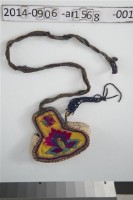 藏品(黃底葫蘆形雞冠花紋煙絲袋)的圖片