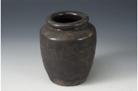 藏品(醬釉小陶罐)的圖片