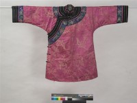 藏品(淺紅綢女衣)的圖片