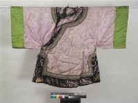 藏品(粉紅女衣服)的圖片