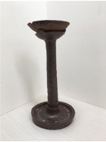 藏品(陶製褐釉油燈台一組	 	)的圖片