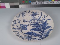 藏品(白底藍彩花卉淺盤	 	)的圖片