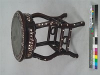 藏品(大理石面鑲嵌貝殼圓桌)的圖片