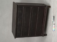 藏品(木製衣櫥)的圖片