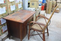 藏品(舊木質書桌(小))的圖片