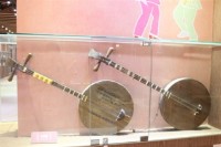 藏品(月琴(左))的圖片