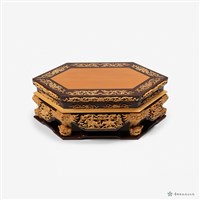 藏品(陳南陽茄苳入石柳六角几桌)的圖片