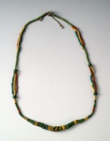 藏品(琉璃珠項鍊	 	)的圖片