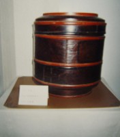 藏品(乾漆墨繪圓形木片針線盒)的圖片