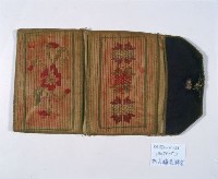 藏品(二折式繡花錢袋-1)的圖片
