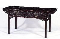 藏品(牡丹浮雕馬蹄腳書桌)的圖片