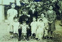 藏品(高雄市第二任駐屬市長小島猛全家福)的圖片