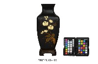 藏品(黑漆鑲嵌彩繪蝴蝶蘭紋方瓶)的圖片