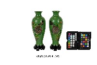 藏品(-1、-2：綠漆金骨填彩折枝牡丹花紋小瓶)的圖片