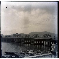 藏品(重建後的高雄橋)的圖片