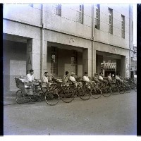 藏品(高雄市鹽埕區三輪車停車場)的圖片