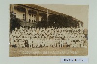 藏品(高雄市卅六年度小學教員暑期講習班結訓典禮)的圖片