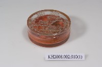 藏品(玻璃製圓形印泥盒)的圖片