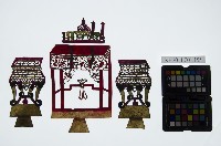 藏品(皮影戲道具偶-一桌二椅)的圖片