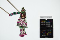 藏品(皮影戲簽桿立身偶-小旦（偶身）)的圖片