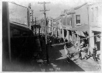 藏品(政經中心的平和路)的圖片