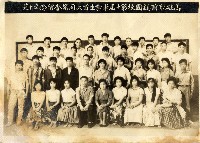 藏品(高市前鎮國校第十屆畢業生首次同窓留念)的圖片