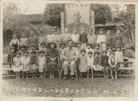 藏品(甲仙鄉甲仙國校一年在學生留影紀念)的圖片
