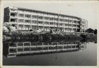 藏品(大榮高工B棟中興大樓完工)的圖片