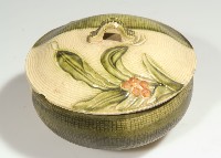 藏品(有蓋瓷鍋（圓碗）)的圖片