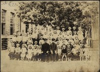 藏品(日治時期三民國小師生合照-4)的圖片