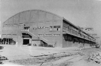 藏品(倉庫壁上固定起重機)的圖片