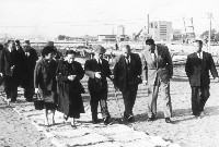 藏品(總統蔣中正蒞高雄港務局參觀-1)的圖片