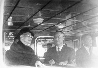 藏品(總統蔣中正蒞高雄港務局參觀-4)的圖片