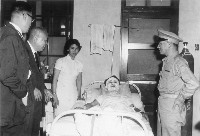 藏品(王局長、段副局長等赴各醫院慰問傷患之一)的圖片