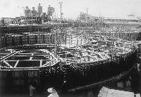 藏品(第二港口工程處正在沈箱區趕工製造24公尺圓沈箱)的圖片