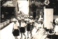 藏品(鳳鳴國小學生放學-2)的圖片