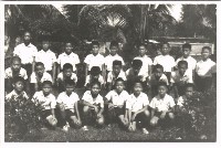 藏品(鳳鳴國小學生團體照 -1)的圖片