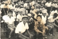 藏品(學生熱情參與集會活動活潑面對鏡頭-2)的圖片