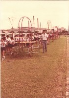 藏品(畢業生帶隊行進至會場)的圖片