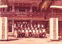 藏品(七十一學年度教職員合影留念)的圖片