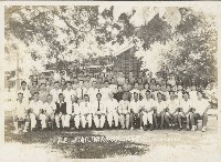 藏品(嘉義市南靖代用國民學校第二屆畢業照)的圖片