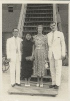 藏品(謝掙強夫婦與美國第七艦隊長官夫婦)的圖片